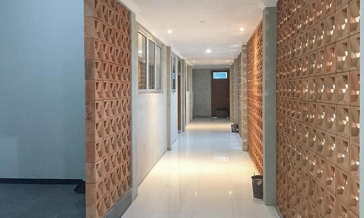 Reddoorz Near Wisata Paribendo Lawang Hotel Buitenkant foto