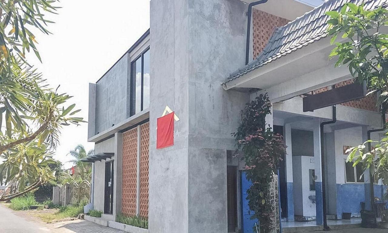 Reddoorz Near Wisata Paribendo Lawang Hotel Buitenkant foto